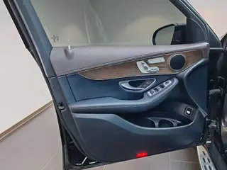Mercedes-Benz GLC 2022 GLC 300 L 4MATIC Dynamic Zhenzang Edition interior photo 18 Mercedes-Benz GLC 2022 GLC 300 L 4MATIC Dynamic Zhenzang Edition interior photo 18