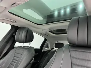 Mercedes-Benz E-Class 2021 Reforma E 260 L Coche deportivo exterior foto 10 Mercedes-Benz E-Class 2021 Reforma E 260 L Coche deportivo exterior foto 10