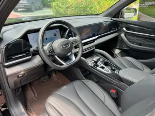 Geely Monjaro 2024 2.0TD DCT EVO Two-wheel drive Changfeng version interior photo 11 Geely Monjaro 2024 2.0TD DCT EVO Two-wheel drive Changfeng version interior photo 11