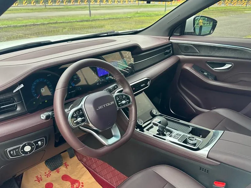 Jetour X90 2023 Zilong 2.0T DCT Changsheng Edition 7 seat interior photo 14 Jetour X90 2023 Zilong 2.0T DCT Changsheng Edition 7 seat interior photo 14