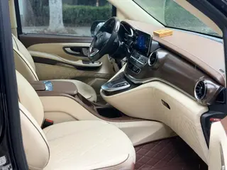Mercedes-Benz V-Class 2021 V 260 Versión piloto interior foto 10