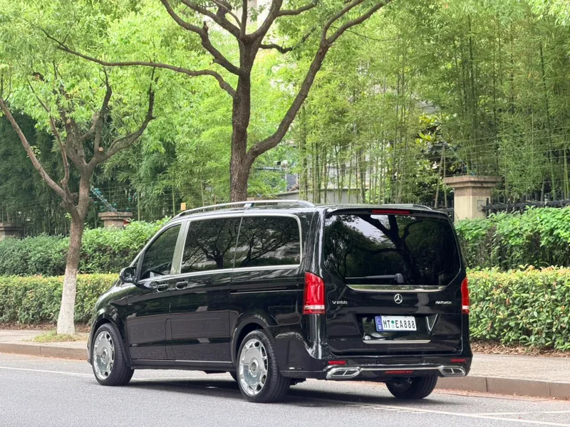 Mercedes-Benz V-Class 2021 V 260 Versión piloto interior foto 15