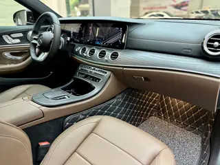 Mercedes-Benz E-Class 2022 Restyling E 300 L Luxury type sports car interior photo 8