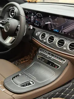 Mercedes-Benz E-Class 2022 Restyling E 300 L Luxury type sports car interior photo 12