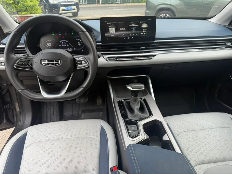 Geely Emgrand 2022 4th Gen 1.5L CVT Flagship interior photo 8 Geely Emgrand 2022 4th Gen 1.5L CVT Flagship interior photo 8