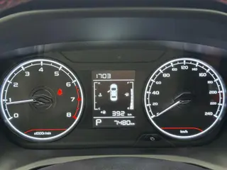 Geely Vision X3 2021 PRO 1.5L CVT Premium Trim interior photo 8 Geely Vision X3 2021 PRO 1.5L CVT Premium Trim interior photo 8