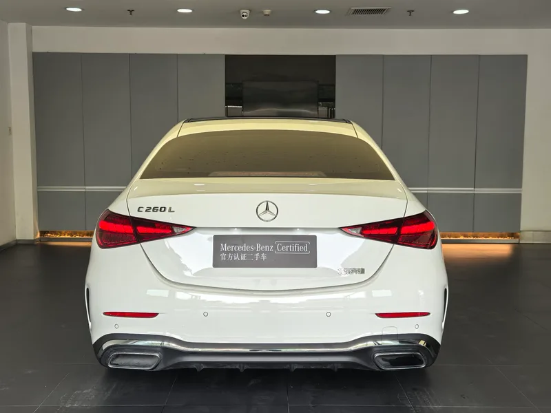 Mercedes-Benz C-Class 2024 Tres cambios C 260 L Versión deportiva exterior foto 4