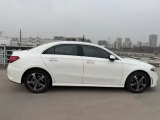 Mercedes-Benz A-Class 2022 A 200 L Edición de moda de coche deportivo exterior foto 6