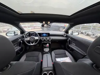 Mercedes-Benz A-Class 2022 A 200 L Edición de moda de coche deportivo interior foto 13