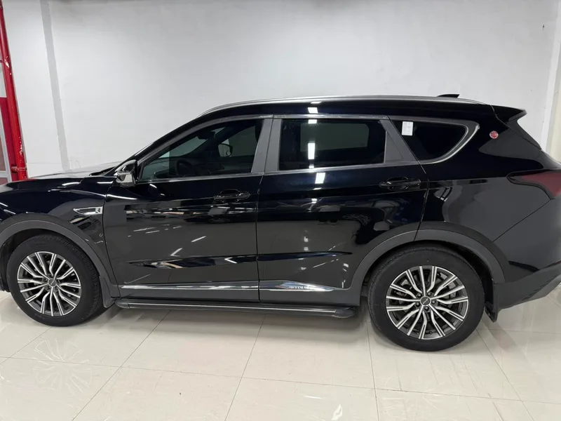 Jetour X70 PLUS 2023 Self-improvement version 1.5T DCT Self-improvement PRO 7 seat exterior photo 3 Jetour X70 PLUS 2023 Self-improvement version 1.5T DCT Self-improvement PRO 7 seat exterior photo 3