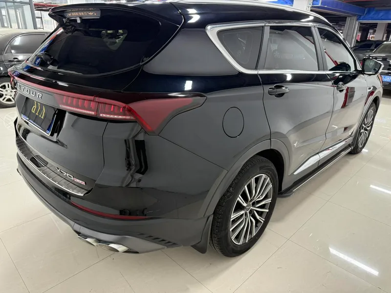 Jetour X70 PLUS 2023 Self-improvement version 1.5T DCT Self-improvement PRO 7 seat exterior photo 4 Jetour X70 PLUS 2023 Self-improvement version 1.5T DCT Self-improvement PRO 7 seat exterior photo 4