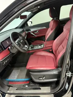 Jetour X70 PLUS 2023 Self-improvement version 1.5T DCT Self-improvement PRO 7 seat interior photo 13 Jetour X70 PLUS 2023 Self-improvement version 1.5T DCT Self-improvement PRO 7 seat interior photo 13