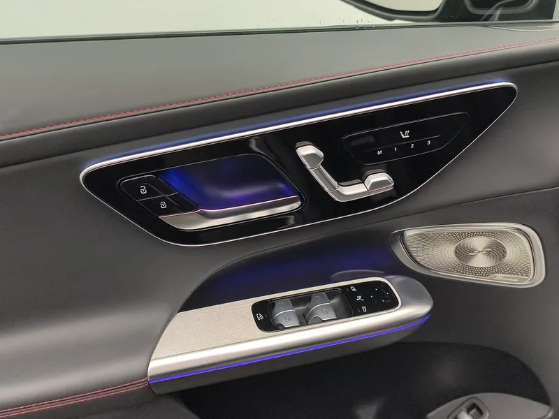 Mercedes-Benz GLC AMG 2025 AMG GLC 43 4MATIC interior photo 14 Mercedes-Benz GLC AMG 2025 AMG GLC 43 4MATIC interior photo 14
