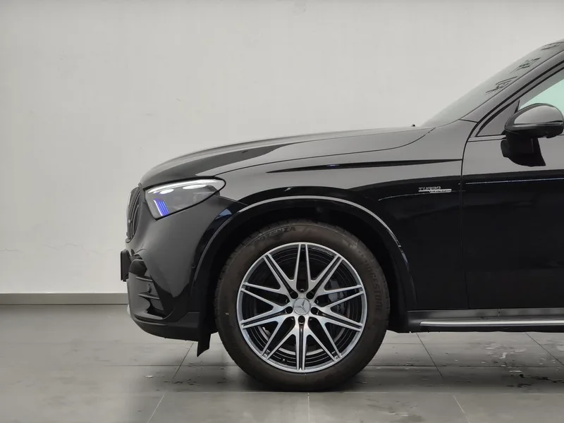 Mercedes-Benz GLC AMG 2025 AMG GLC 43 4MATIC interior photo 18 Mercedes-Benz GLC AMG 2025 AMG GLC 43 4MATIC interior photo 18