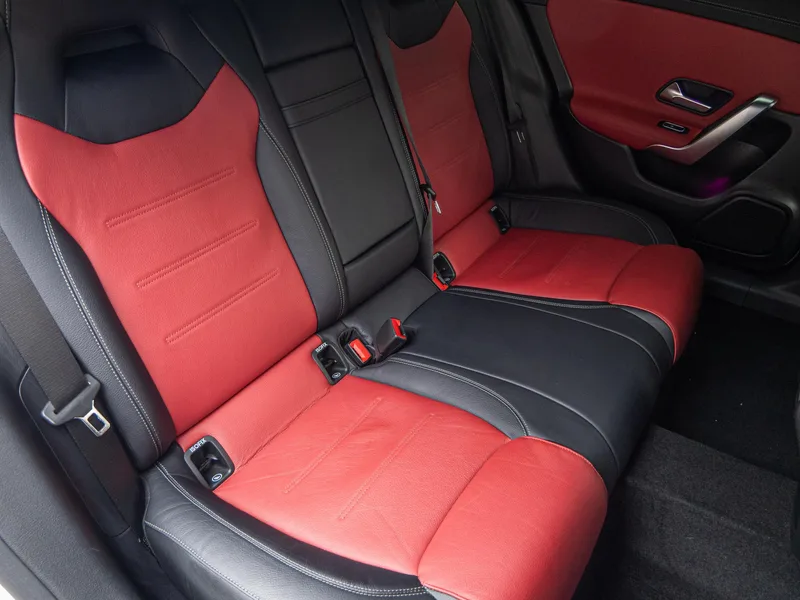 Mercedes-Benz CLA AMG 2021 AMG CLA 45 4MATIC intérieur photo 20 Mercedes-Benz CLA AMG 2021 AMG CLA 45 4MATIC intérieur photo 20