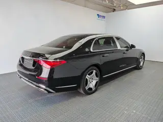 Mercedes-Benz Mercedes-Maybach S-Class 2023 S 480 4MATIC extérieur photo 6 Mercedes-Benz Mercedes-Maybach S-Class 2023 S 480 4MATIC extérieur photo 6