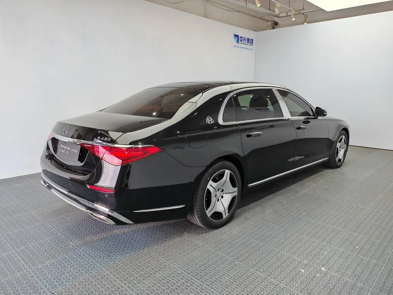 Mercedes-Benz Mercedes-Maybach S-Class 2023 S 480 4MATIC extérieur photo 6 Mercedes-Benz Mercedes-Maybach S-Class 2023 S 480 4MATIC extérieur photo 6