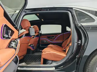Mercedes-Benz Mercedes-Maybach S-Class 2023 S 480 4MATIC intérieur photo 12 Mercedes-Benz Mercedes-Maybach S-Class 2023 S 480 4MATIC intérieur photo 12