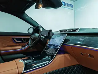 Mercedes-Benz Mercedes-Maybach S-Class 2023 S 480 4MATIC intérieur photo 15 Mercedes-Benz Mercedes-Maybach S-Class 2023 S 480 4MATIC intérieur photo 15