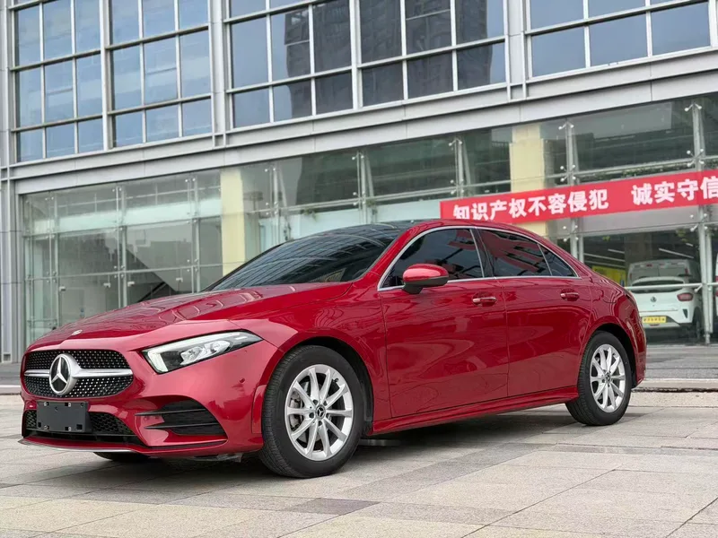Mercedes-Benz A-Class 2019 A 200 L Sports sedan advanced special edition exterior photo 1 Mercedes-Benz A-Class 2019 A 200 L Sports sedan advanced special edition exterior photo 1