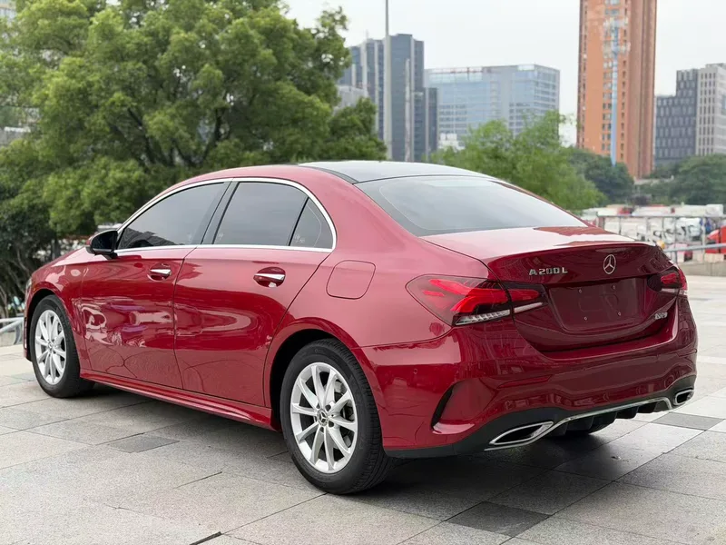 Mercedes-Benz A-Class 2019 A 200 L Sports sedan advanced special edition exterior photo 4 Mercedes-Benz A-Class 2019 A 200 L Sports sedan advanced special edition exterior photo 4