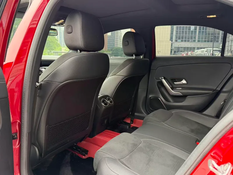 Mercedes-Benz A-Class 2019 A 200 L Sports sedan advanced special edition interior photo 9 Mercedes-Benz A-Class 2019 A 200 L Sports sedan advanced special edition interior photo 9
