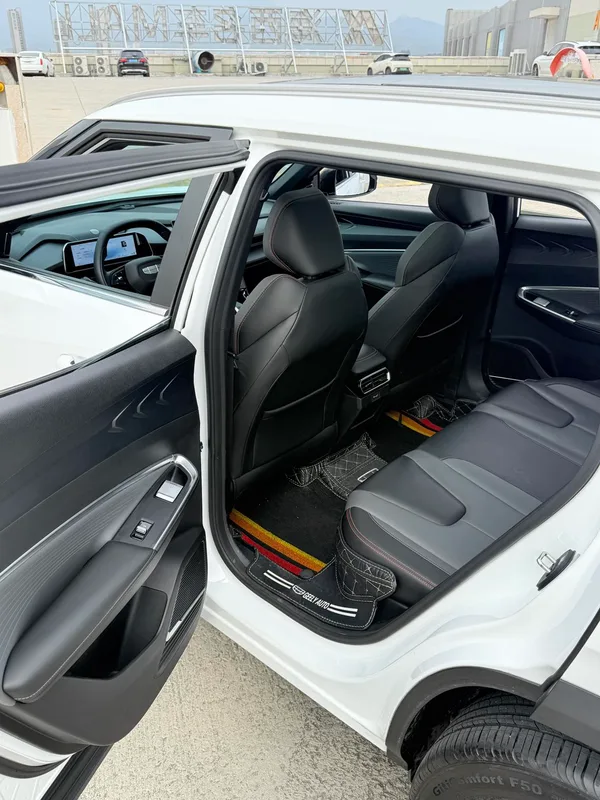 Geely Boyue 2023 Boyue COOL 1.5T Intelligent intérieur photo 8 Geely Boyue 2023 Boyue COOL 1.5T Intelligent intérieur photo 8