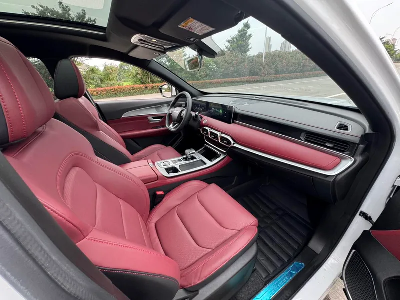 Jetour X70 PLUS 2023 Versión de superación personal 1.5T DCT Superación personal PRO 7 Asiento interior foto 8 Jetour X70 PLUS 2023 Versión de superación personal 1.5T DCT Superación personal PRO 7 Asiento interior foto 8