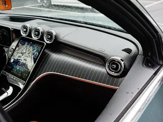 Mercedes-Benz GLC 2025 GLC 300 L 4MATIC De lujo 5 Asiento interior foto 14