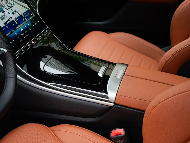 Mercedes-Benz GLC 2025 GLC 300 L 4MATIC De lujo 5 Asiento interior foto 19
