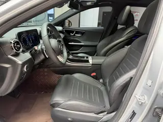Mercedes-Benz C-Class 2022 C 200 L Sports version interior photo 11 Mercedes-Benz C-Class 2022 C 200 L Sports version interior photo 11