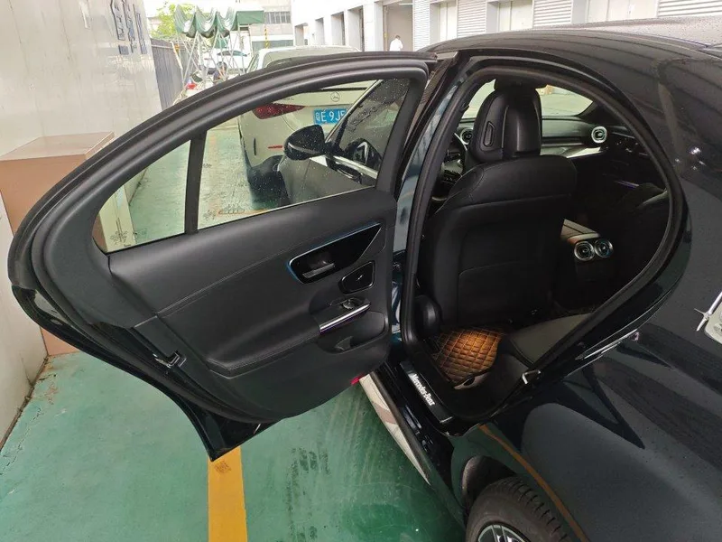 Mercedes-Benz C-Class 2024 Deuxième lifting C 260 L Version sportive extérieur photo 3