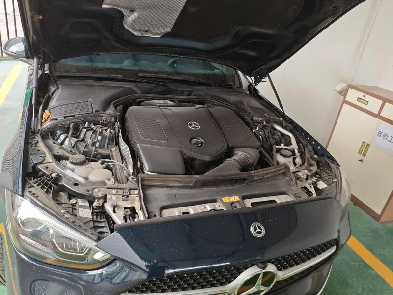 Mercedes-Benz C-Class 2024 Deuxième lifting C 260 L Version sportive intérieur photo 6