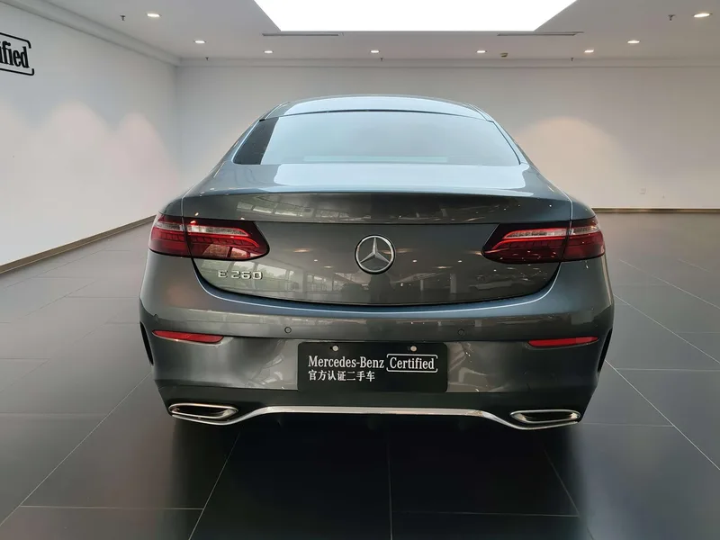 Mercedes-Benz E-Class (Imported) 2023 E 260 Coupé exterior foto 3