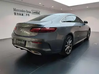 Mercedes-Benz E-Class (Imported) 2023 E 260 Coupé exterior foto 5