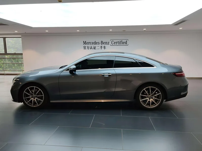 Mercedes-Benz E-Class (Imported) 2023 E 260 Coupé exterior foto 7