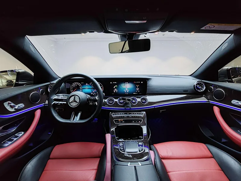Mercedes-Benz E-Class (Imported) 2023 E 260 Coupé interior foto 12