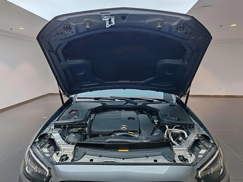 Mercedes-Benz E-Class (Imported) 2023 E 260 Coupé interior foto 17