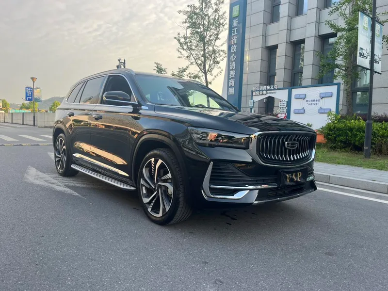 Geely Monjaro 2021 2.0TD DCT EVO Tipo Zhizun con tracción en dos ruedas exterior foto 3 Geely Monjaro 2021 2.0TD DCT EVO Tipo Zhizun con tracción en dos ruedas exterior foto 3