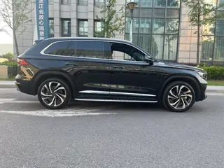 Geely Monjaro 2021 2.0TD DCT EVO Tipo Zhizun con tracción en dos ruedas exterior foto 4 Geely Monjaro 2021 2.0TD DCT EVO Tipo Zhizun con tracción en dos ruedas exterior foto 4