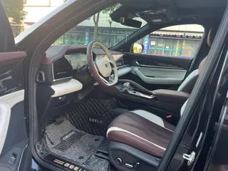 Geely Monjaro 2021 2.0TD DCT EVO Tipo Zhizun con tracción en dos ruedas exterior foto 6 Geely Monjaro 2021 2.0TD DCT EVO Tipo Zhizun con tracción en dos ruedas exterior foto 6