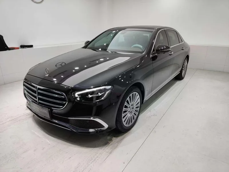 Mercedes-Benz E-Class 2022 E 300 L Style tendance Voiture extérieur photo 1 Mercedes-Benz E-Class 2022 E 300 L Style tendance Voiture extérieur photo 1