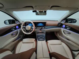 Mercedes-Benz E-Class 2022 E 300 L Style tendance Voiture intérieur photo 19 Mercedes-Benz E-Class 2022 E 300 L Style tendance Voiture intérieur photo 19