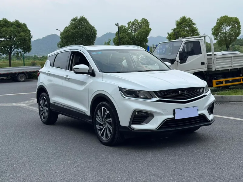 Geely Coolray 2019 Спортивная модель 260T DCT Battle Страна В. экстерьер фото 3 Geely Coolray 2019 Спортивная модель 260T DCT Battle Страна В. экстерьер фото 3