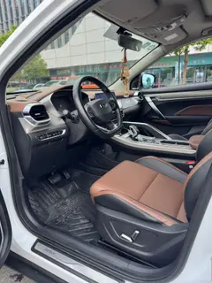 Geely Coolray 2019 Спортивная модель 260T DCT Battle Страна В. экстерьер фото 8 Geely Coolray 2019 Спортивная модель 260T DCT Battle Страна В. экстерьер фото 8
