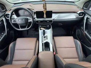 Geely Coolray 2019 Спортивная модель 260T DCT Battle Страна В. интерьер фото 13 Geely Coolray 2019 Спортивная модель 260T DCT Battle Страна В. интерьер фото 13