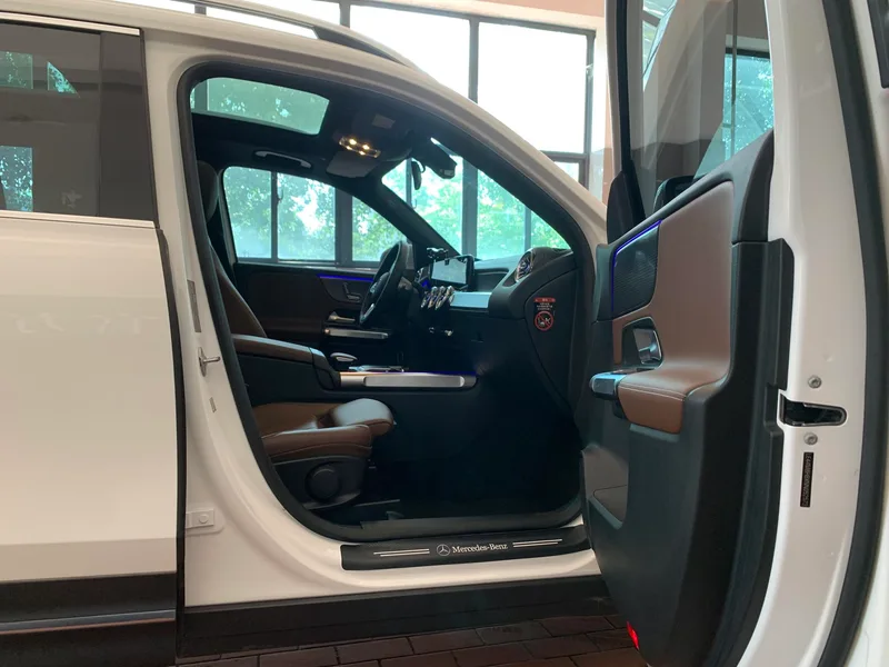 Mercedes-Benz GLB 2022 Модификация GLB 200 Динамичный тип интерьер фото 13