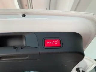 Mercedes-Benz GLB 2022 Модификация GLB 200 Динамичный тип интерьер фото 15