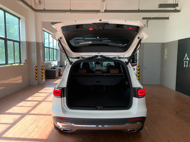 Mercedes-Benz GLB 2022 Модификация GLB 200 Динамичный тип интерьер фото 19