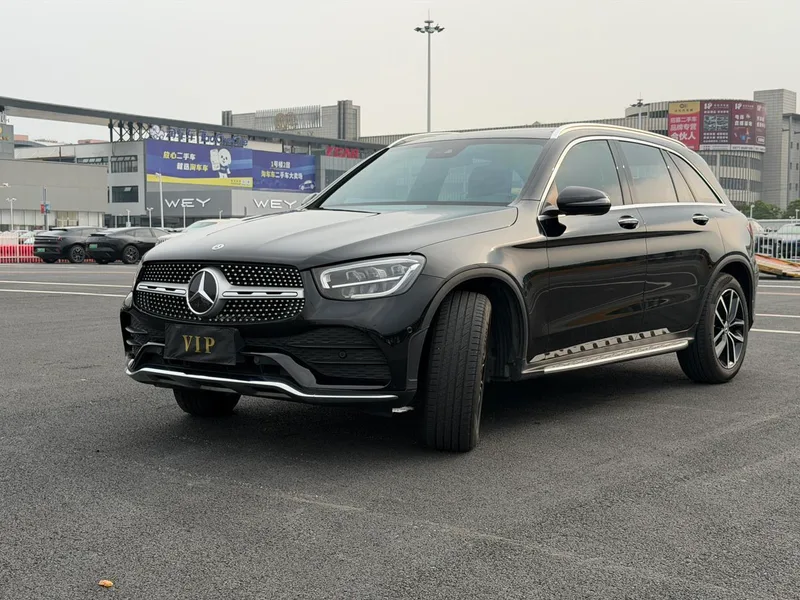Mercedes-Benz GLC 2022 GLC 300 L 4MATIC Dynamic exterior photo 1 Mercedes-Benz GLC 2022 GLC 300 L 4MATIC Dynamic exterior photo 1